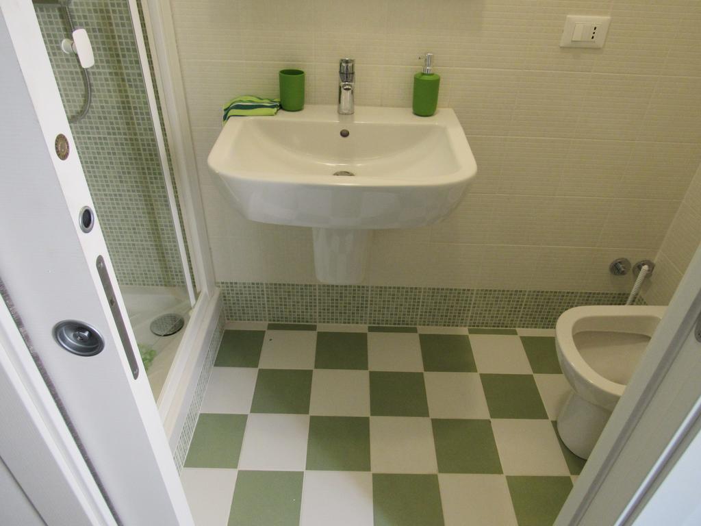 Smart Rooms Τεργέστη Δωμάτιο φωτογραφία